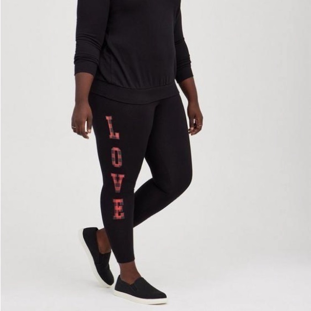 Women’s torrid 3 Signature Premium Legging - Love Black Ankle Cropped 22 24 XXXL